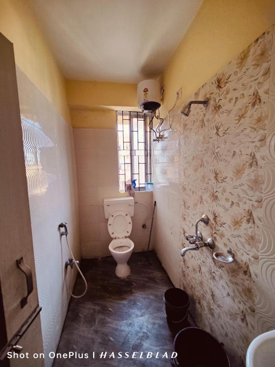 Dreams Abode Studio Apartment Guwahati Bagian luar foto