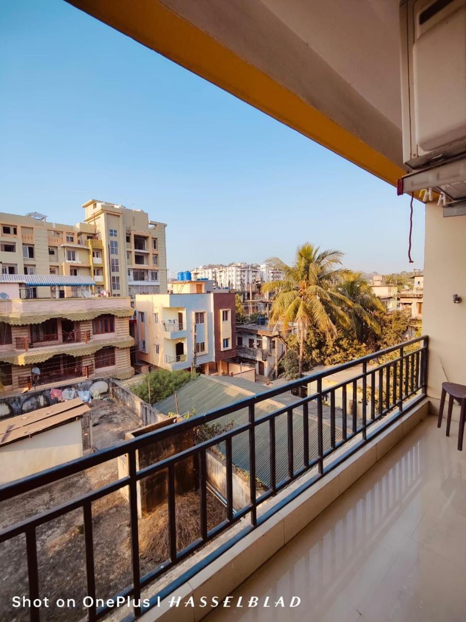 Dreams Abode Studio Apartment Guwahati Bagian luar foto