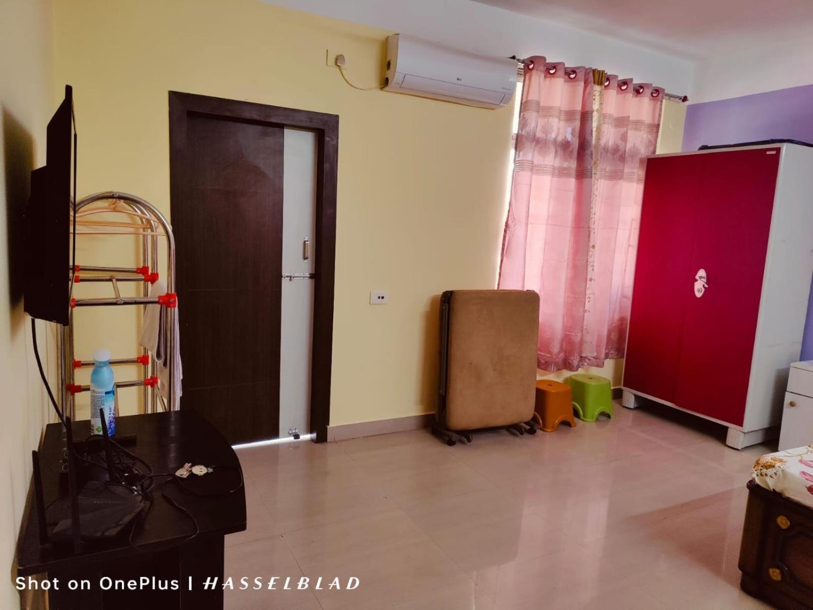 Dreams Abode Studio Apartment Guwahati Bagian luar foto