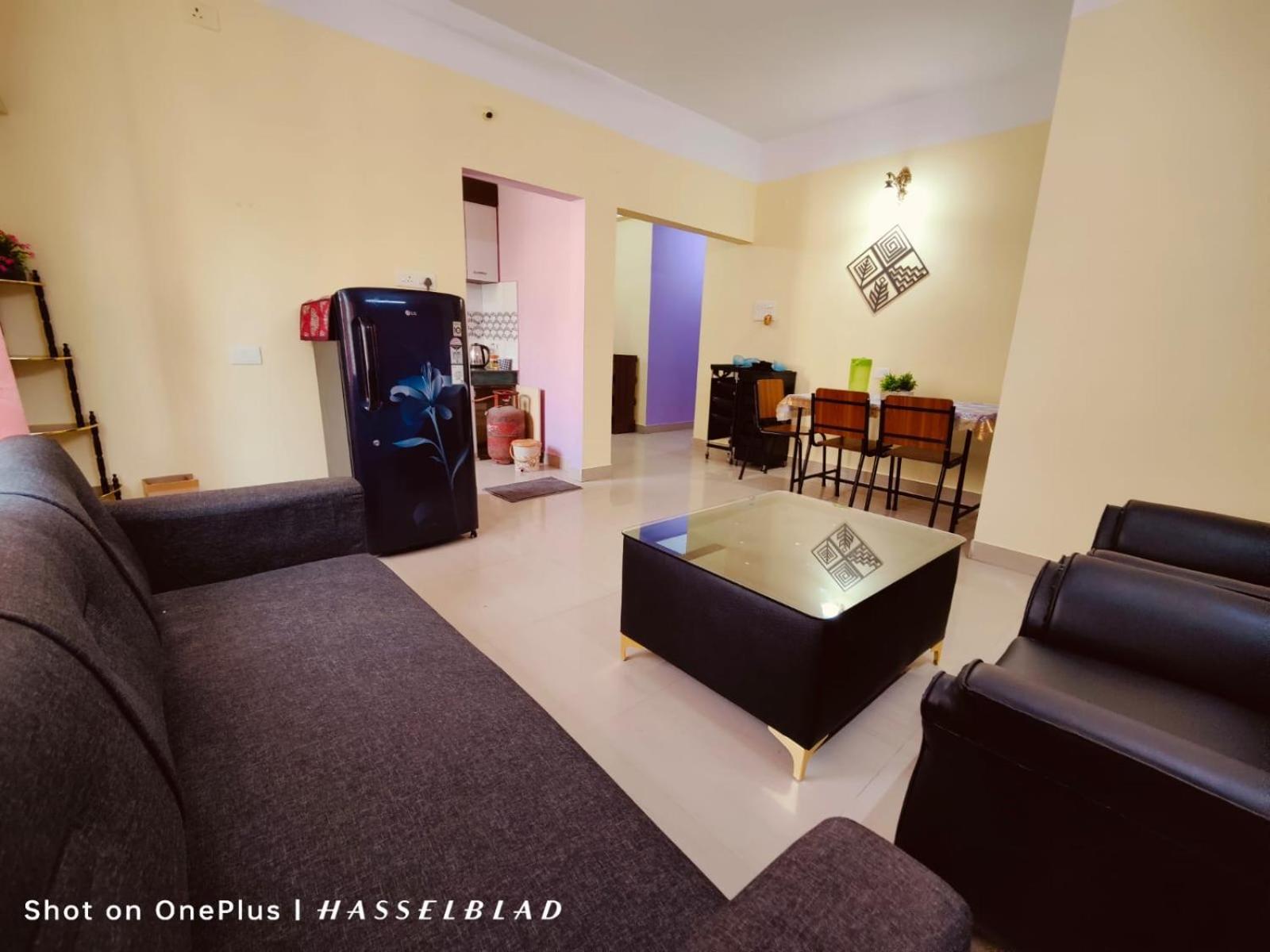 Dreams Abode Studio Apartment Guwahati Bagian luar foto