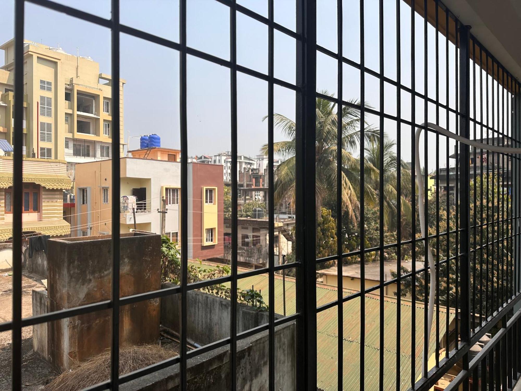 Dreams Abode Studio Apartment Guwahati Bagian luar foto