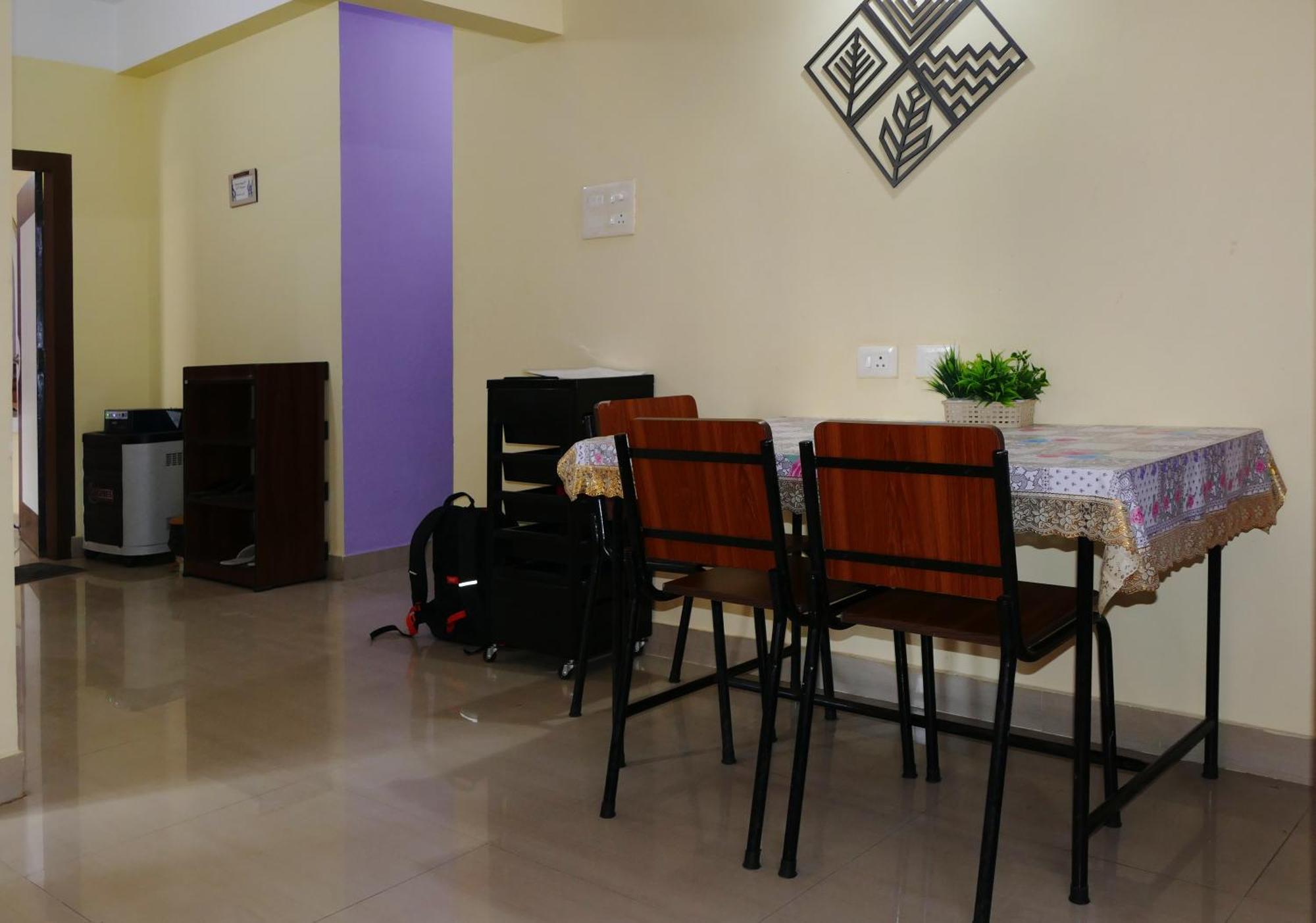 Dreams Abode Studio Apartment Guwahati Bagian luar foto